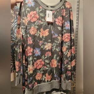HoneyMe Floral Sweater- Size 2XL.